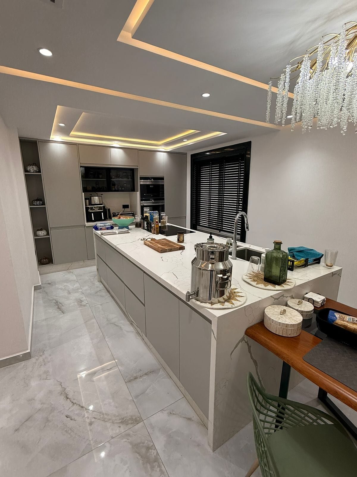 Cuisine équipée contemporaine